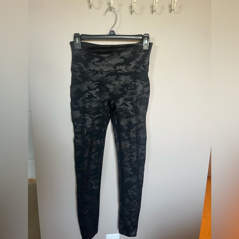 Spanx Faux leather Camo Leggings